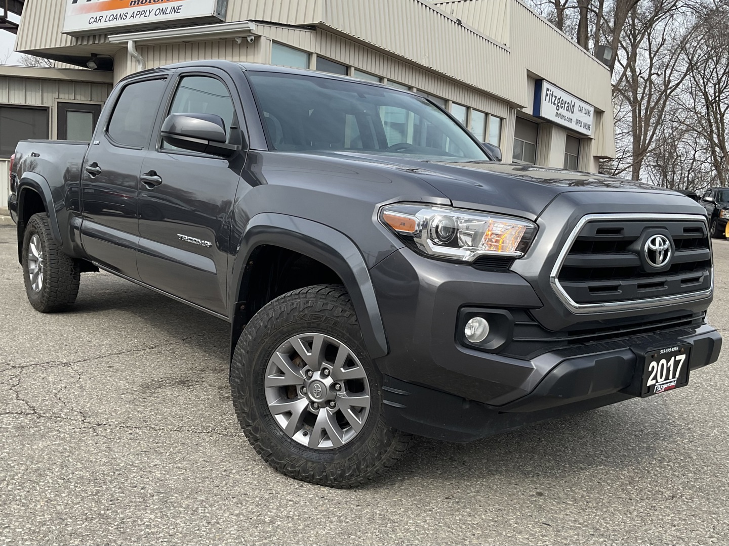 2017 Toyota Tacoma SR5 V6 Double Cab LB 4WD