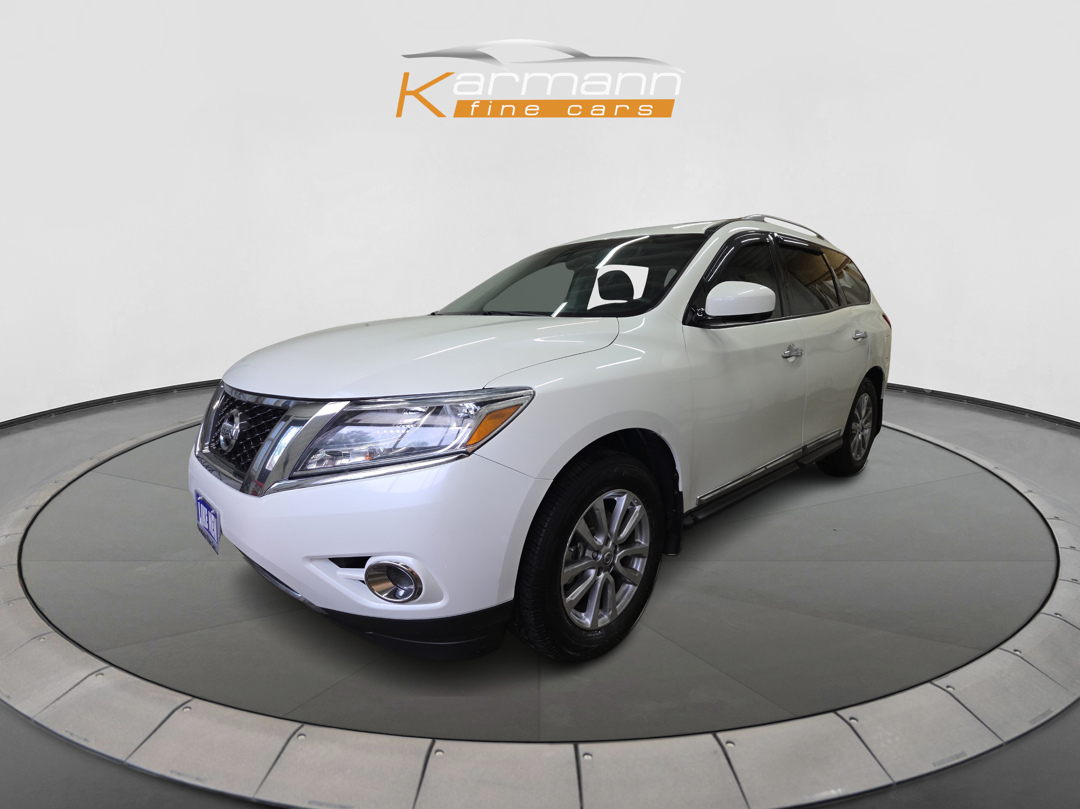 White 2015 Nissan Pathfinder SUV / Crossover Four-Wheel Drive Automatic