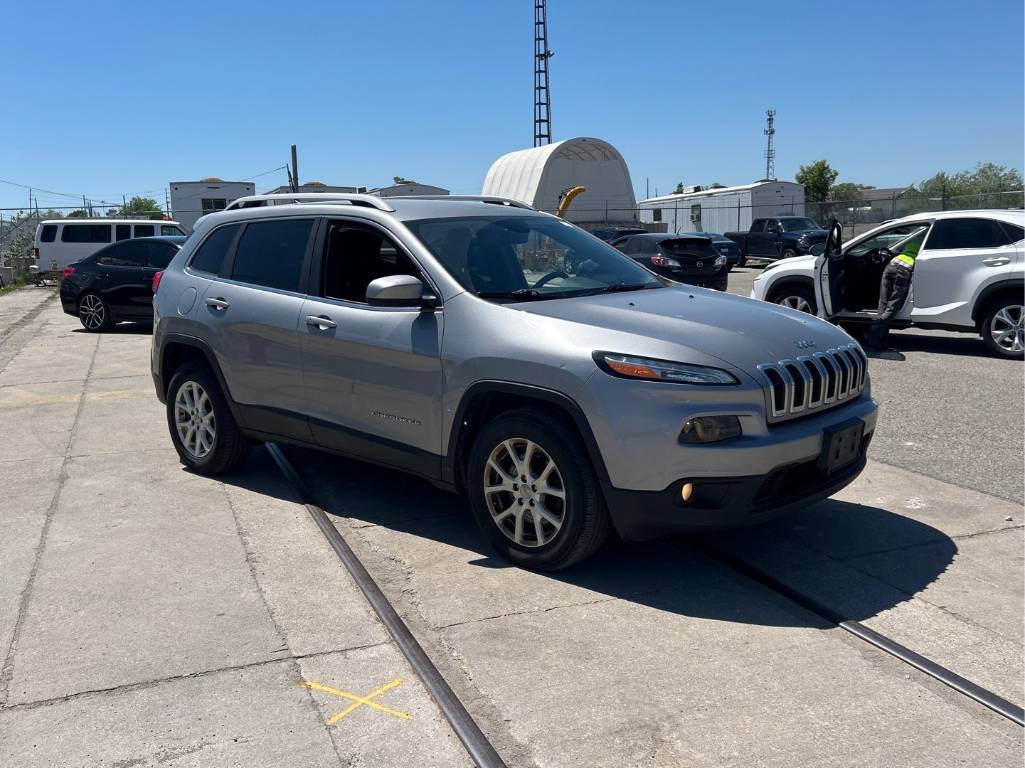 Silver 2016 Jeep Cherokee Latitude 4WD SUV / Crossover Four-Wheel Drive Automatic