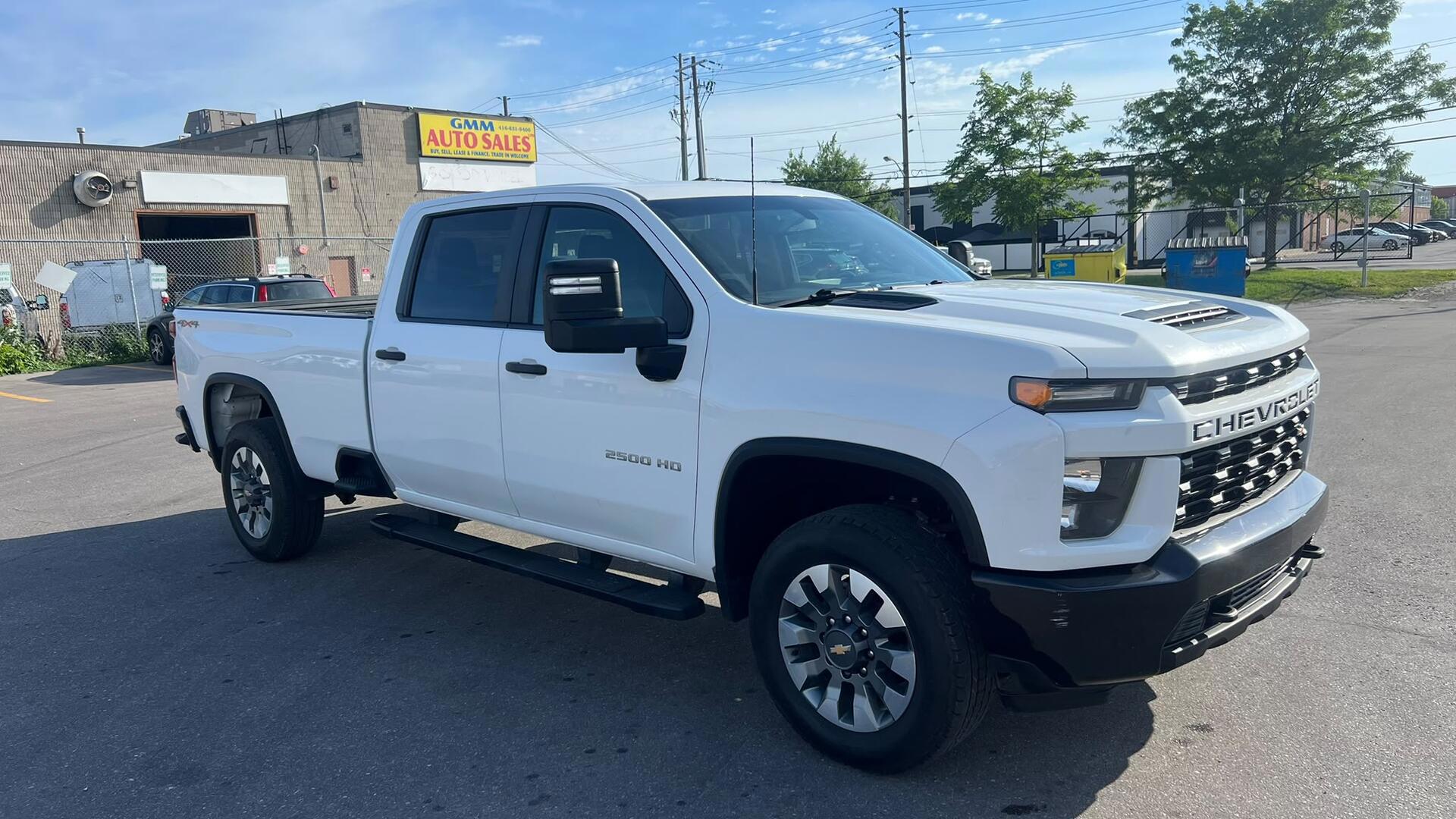 White 2022 Chevrolet Silverado 2500HD Pickup Truck Four-Wheel Drive Automatic