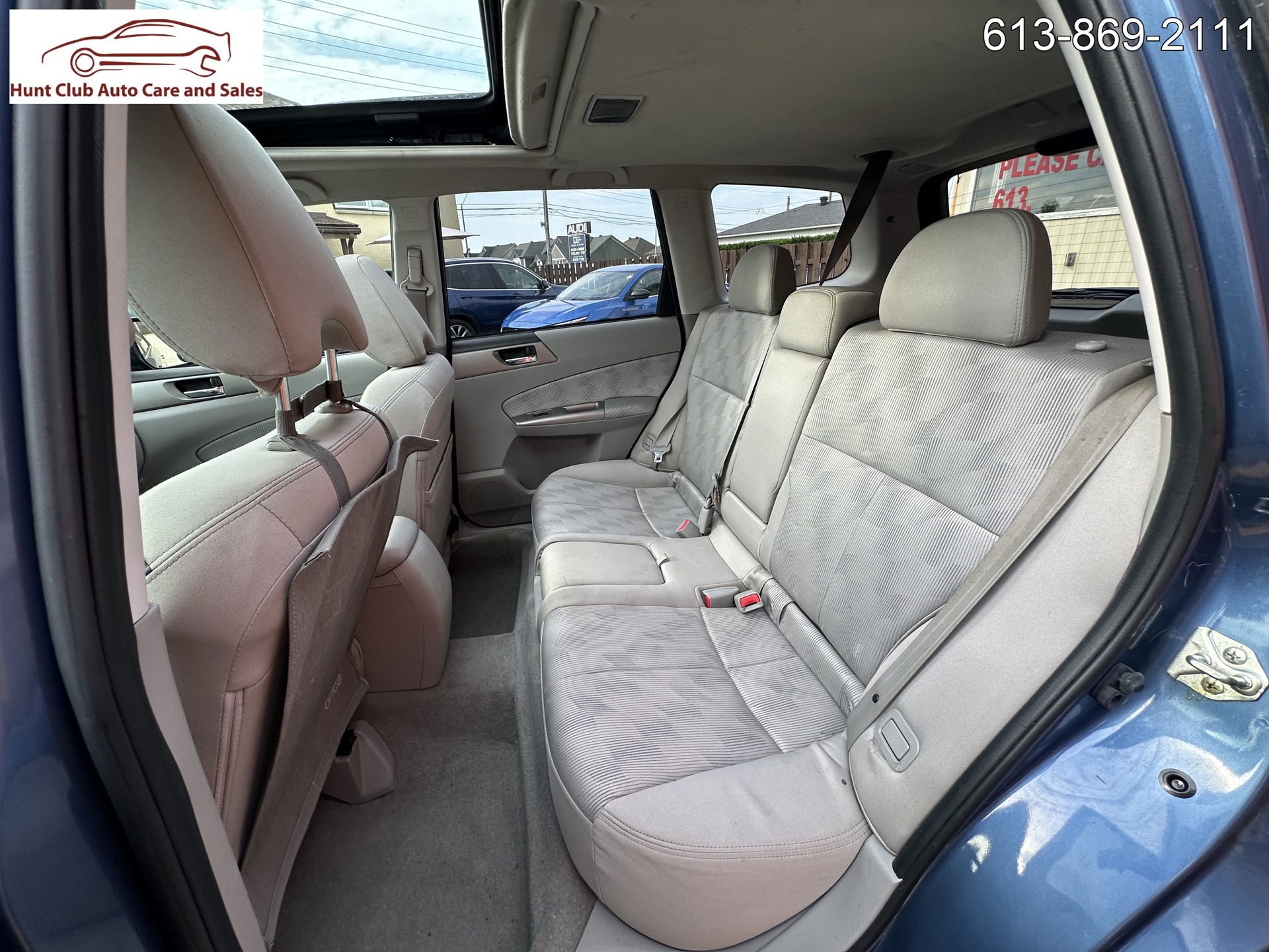 2010 Subaru Forester Touring 5-Speed Manual / Ontario Safety Included photo 8