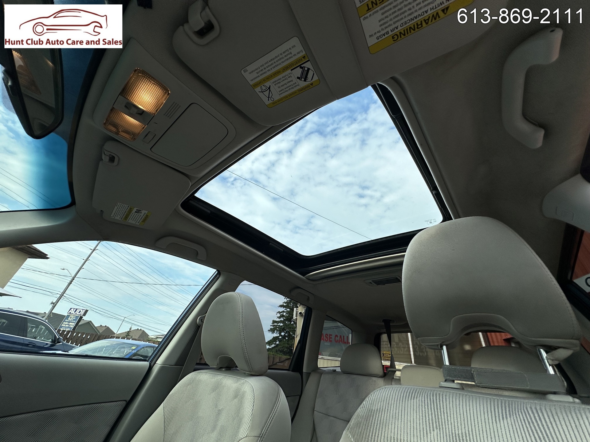 2010 Subaru Forester Touring 5-Speed Manual / Ontario Safety Included photo 9