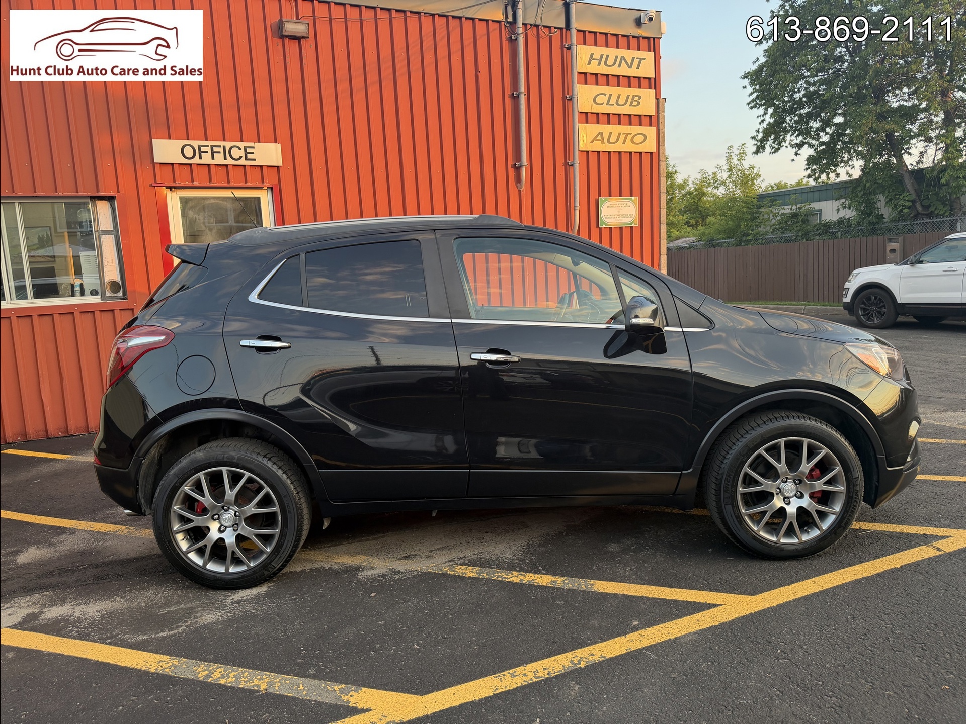 2018 Buick Encore Sport Touring AWD photo 2