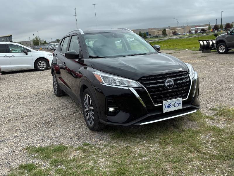 Black 2025 Nissan Kicks SUV / Crossover Front-Wheel Drive Automatic
