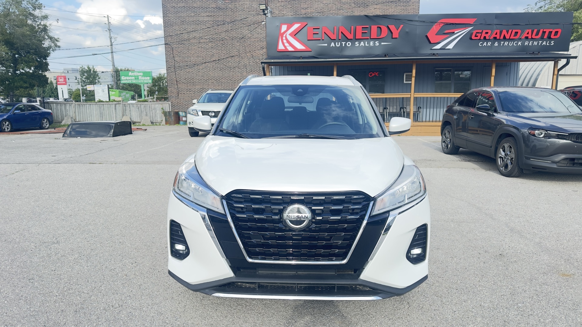 White 2021 Nissan Kicks SUV / Crossover Front-Wheel Drive Automatic